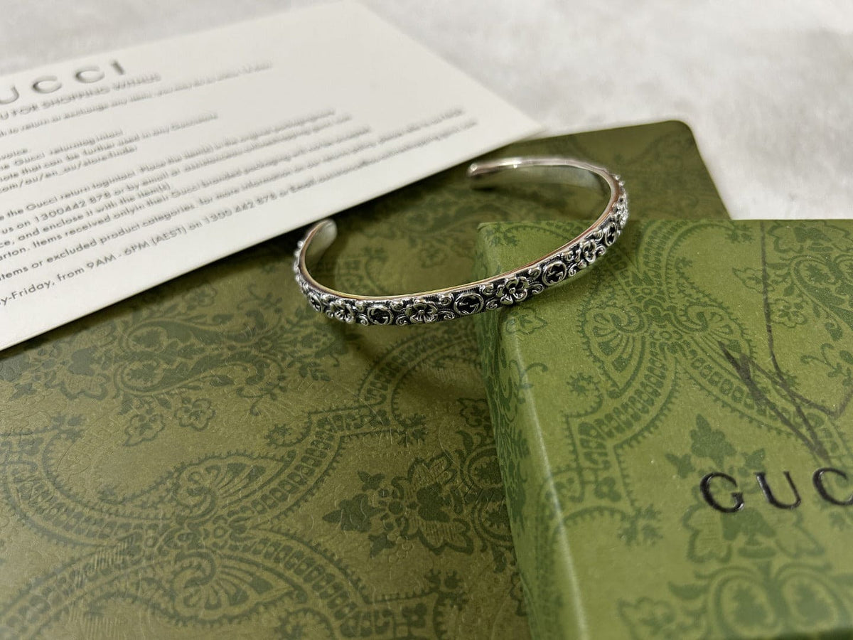 Double Gucci Interlocking Gucci Cuff With Flowers Bracelet