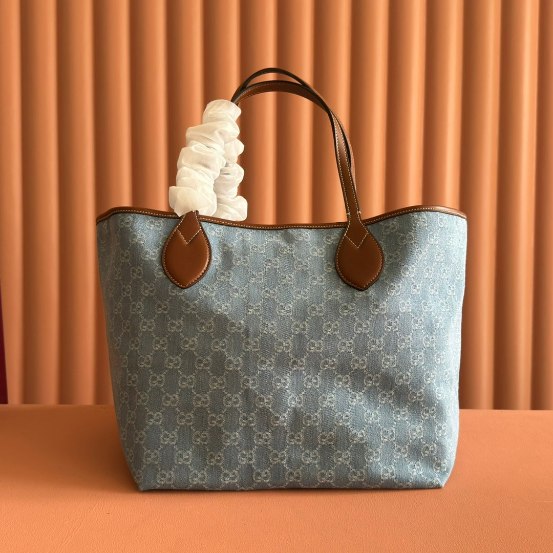 GUCCI 25S TOTISSIMA LARGE TOTE BAG 30 IN BLUE AND WHITE CANVAS