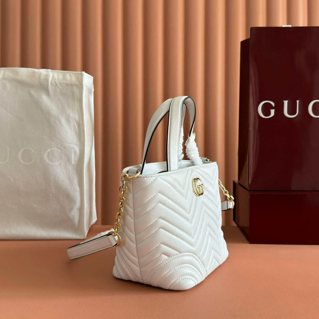 GUCCI 25S SMALL TOTE BAG 29 CM IN WHITE CALFSKIN WITH GOLD HARDWARE