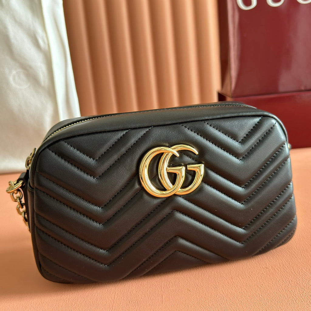 GUCCI 25S MARMONT BAG 24 IN BLACK CALFSKIN WITH GOLD HARDWARE