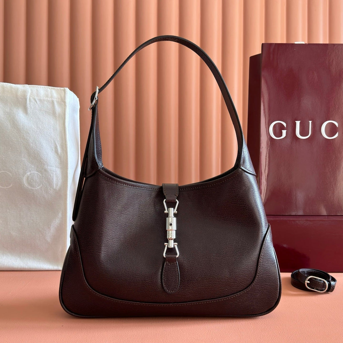 GUCCI 26S JACKIE SLIM SHOULDER BAG 28 IN DARK BROWN CALFSKIN