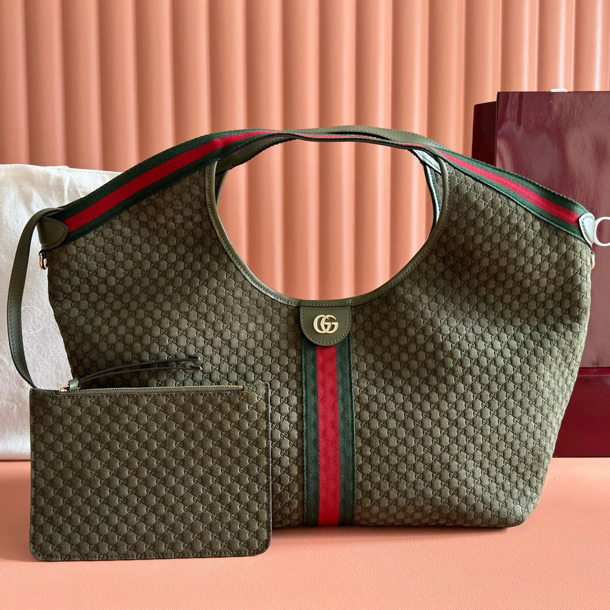 GUCCI 26S GIGLIO LARGE TOTE BAG 60 IN DARK MOSS GREEN EMBOSSED SUEDE
