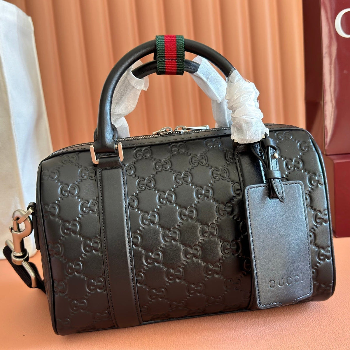 GUCCI 26S EMBLEM DUFFLE BAG 25 IN BLACK EMBOSSED CALFSKIN
